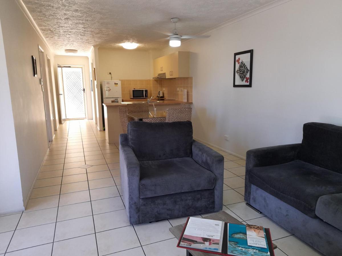 Airlie Apartments Еърли Бийч Екстериор снимка
