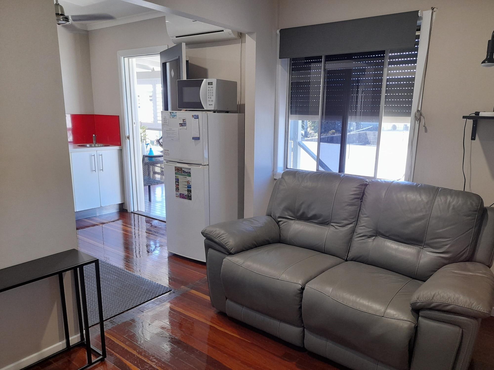 Airlie Apartments Еърли Бийч Екстериор снимка
